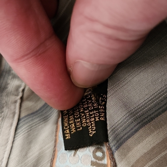 𝅺horny Toad Gray Striped Button-Up Shirt - Picture 9 of 9